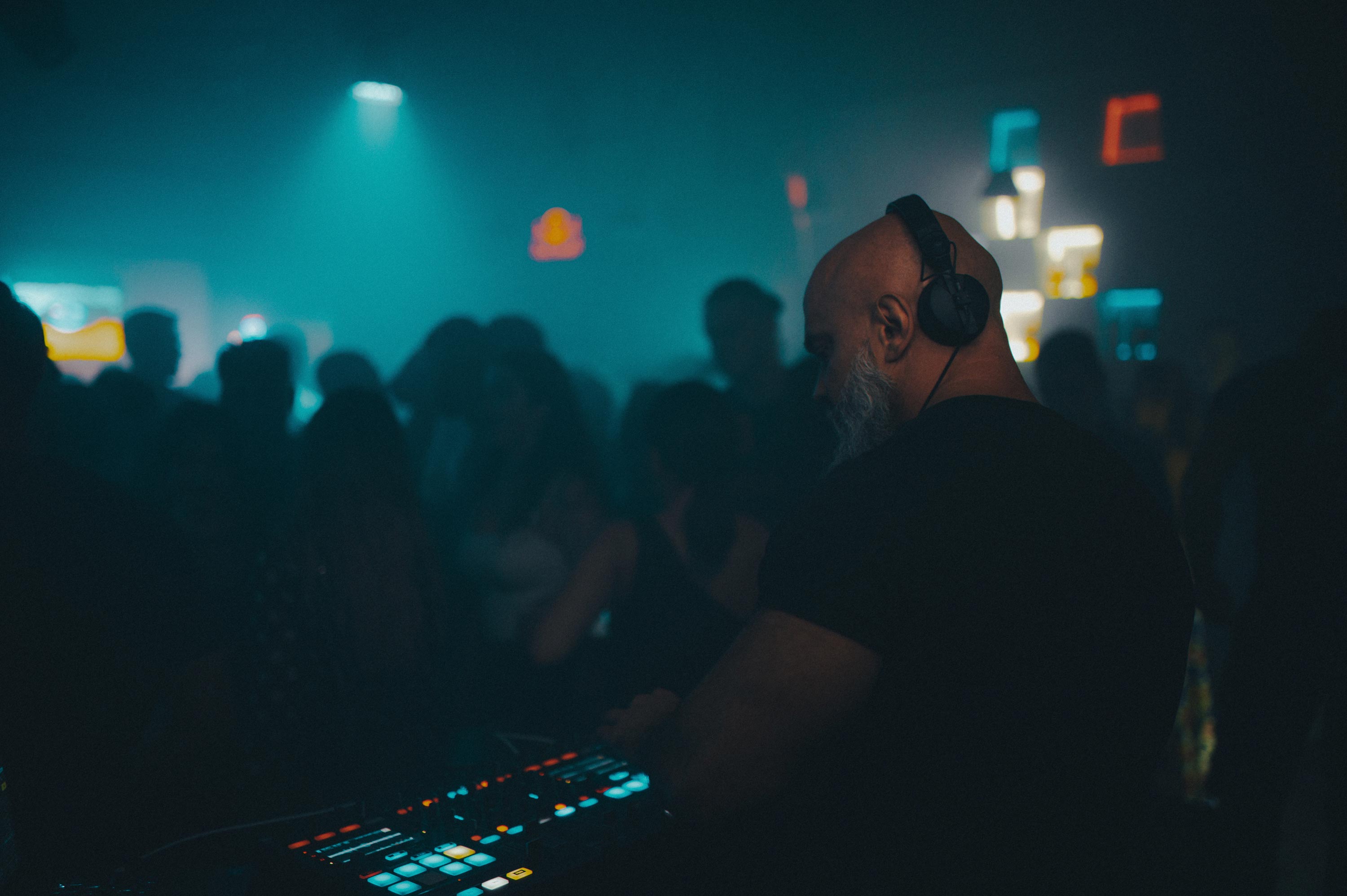 DJ Crocodile Header